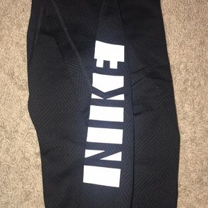 Nike pro dry fit leggings